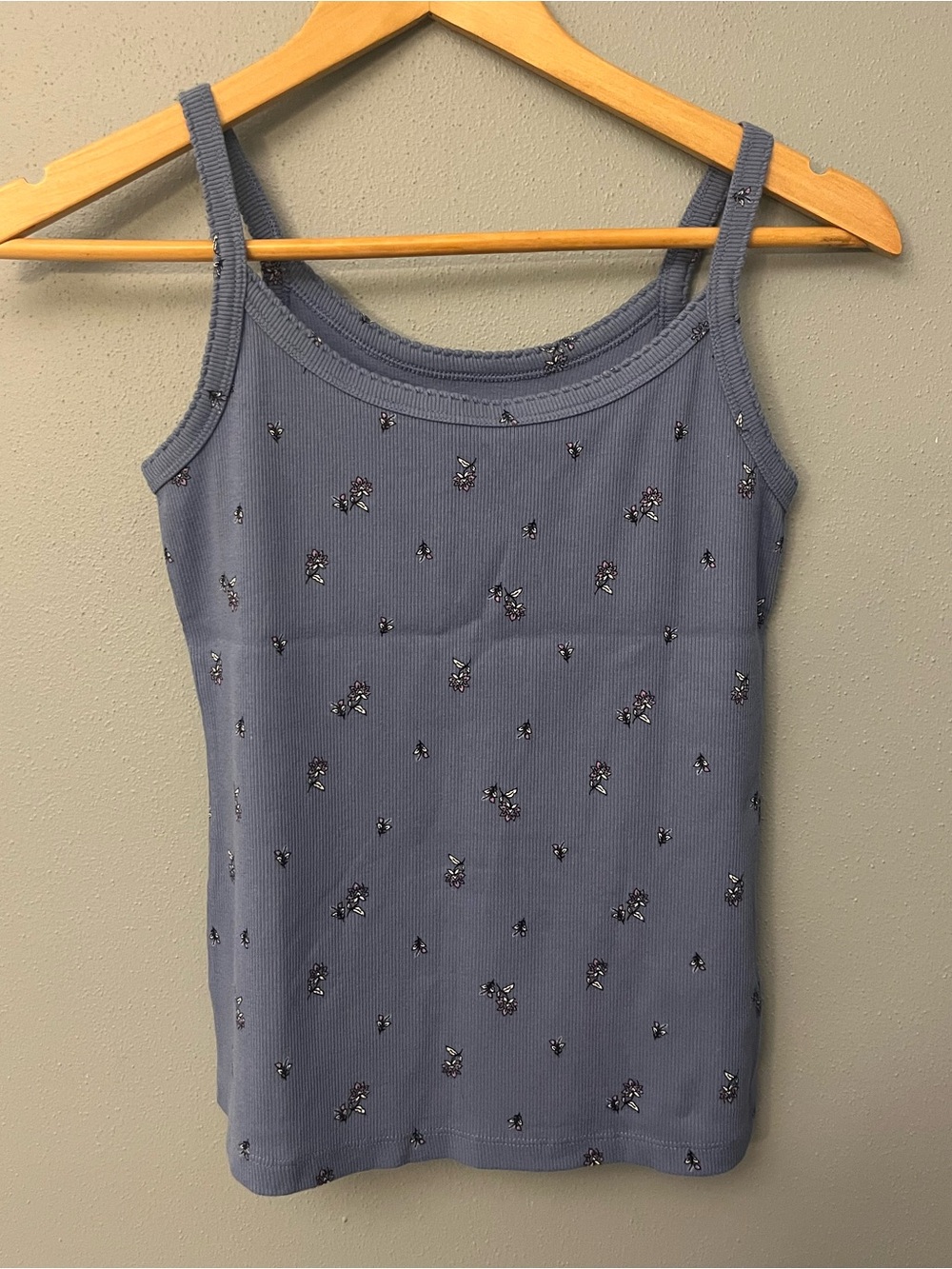 Old Navy Ribbed Floral Tank